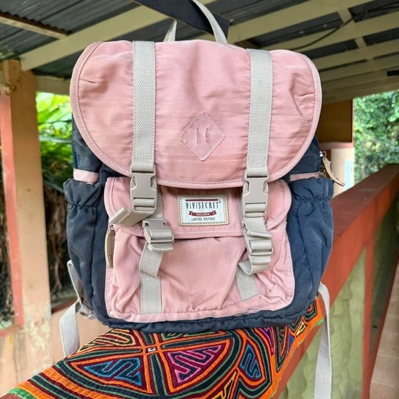 Vivisecret pink & navy backpack - Picture 1 of 8